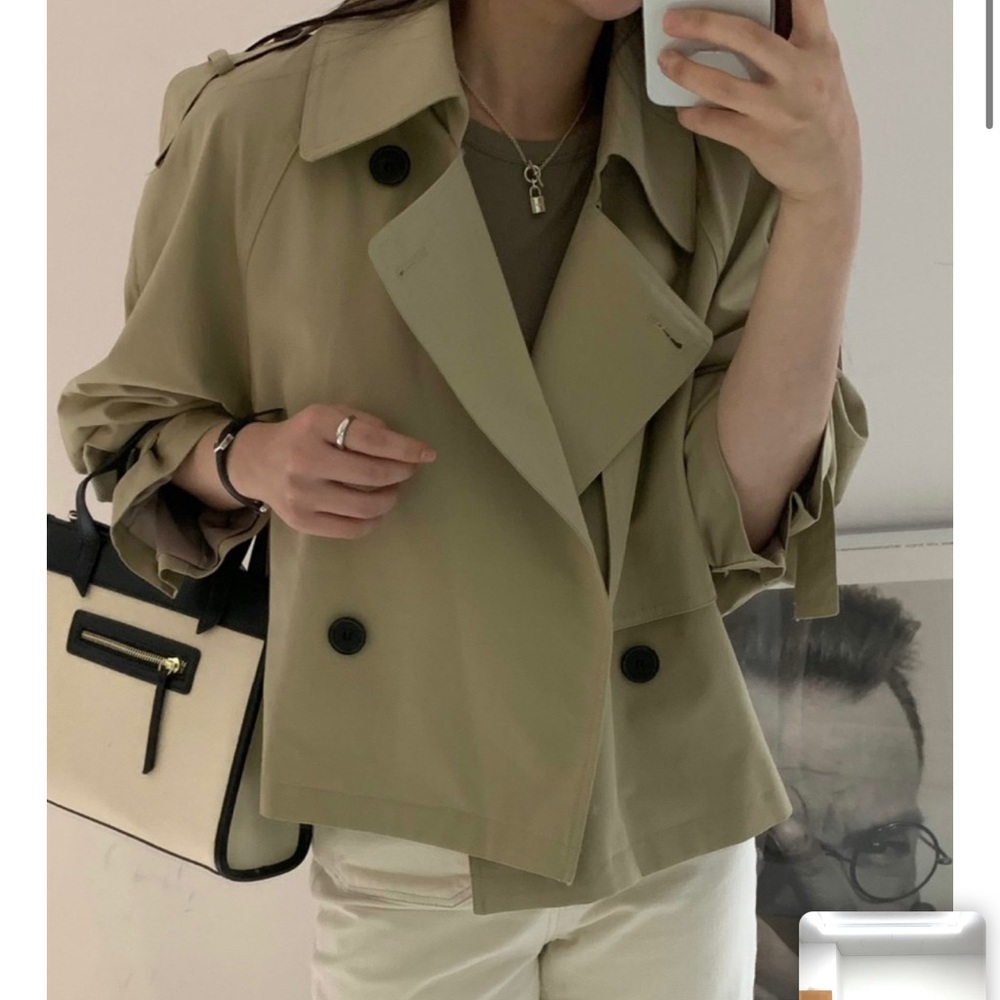 Short Trench jacket(New, never worn) - Picture 5 of 8